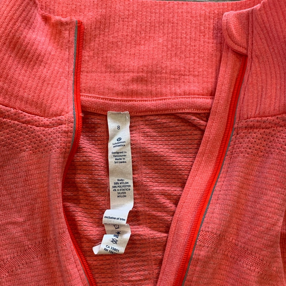 Lululemon 1/4 zip - Picture 3 of 3